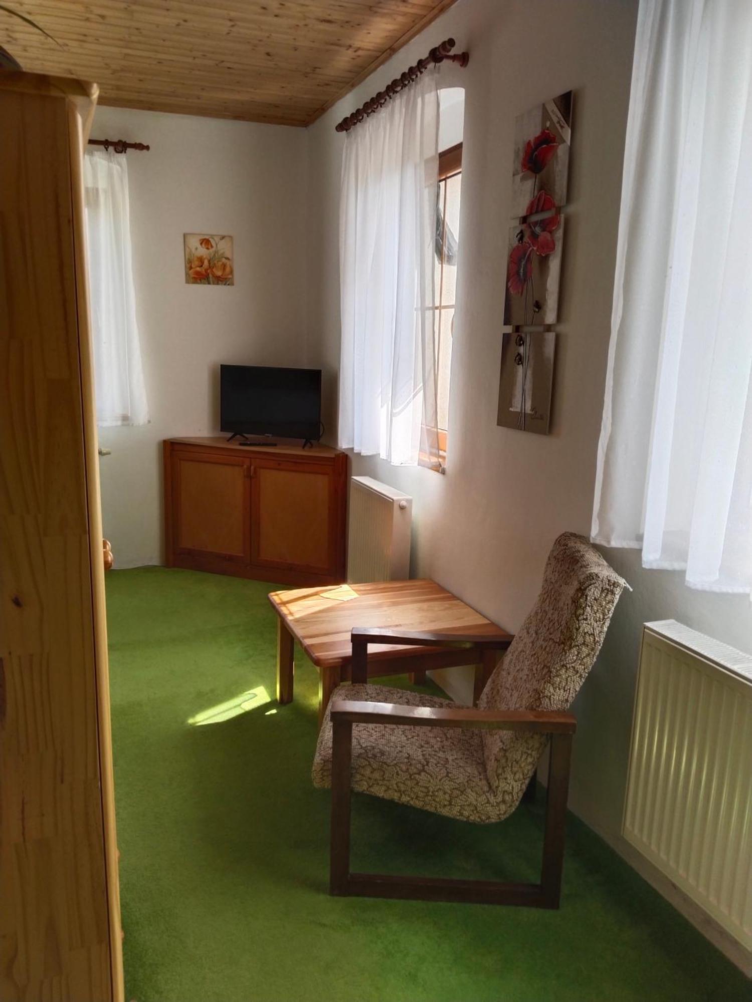 Ferienwohnung Penzion Spicak Boží Dar Exterior foto