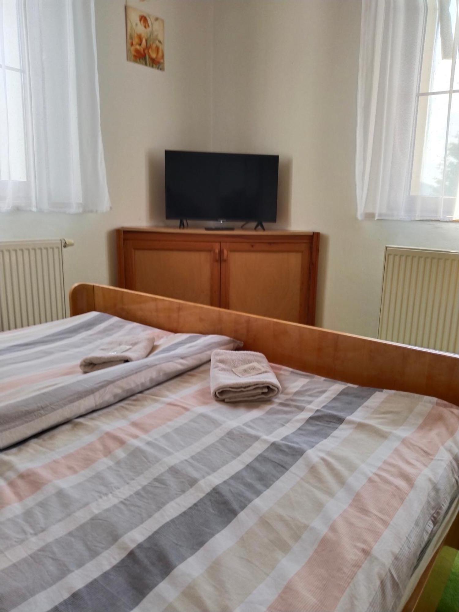 Ferienwohnung Penzion Spicak Boží Dar Exterior foto